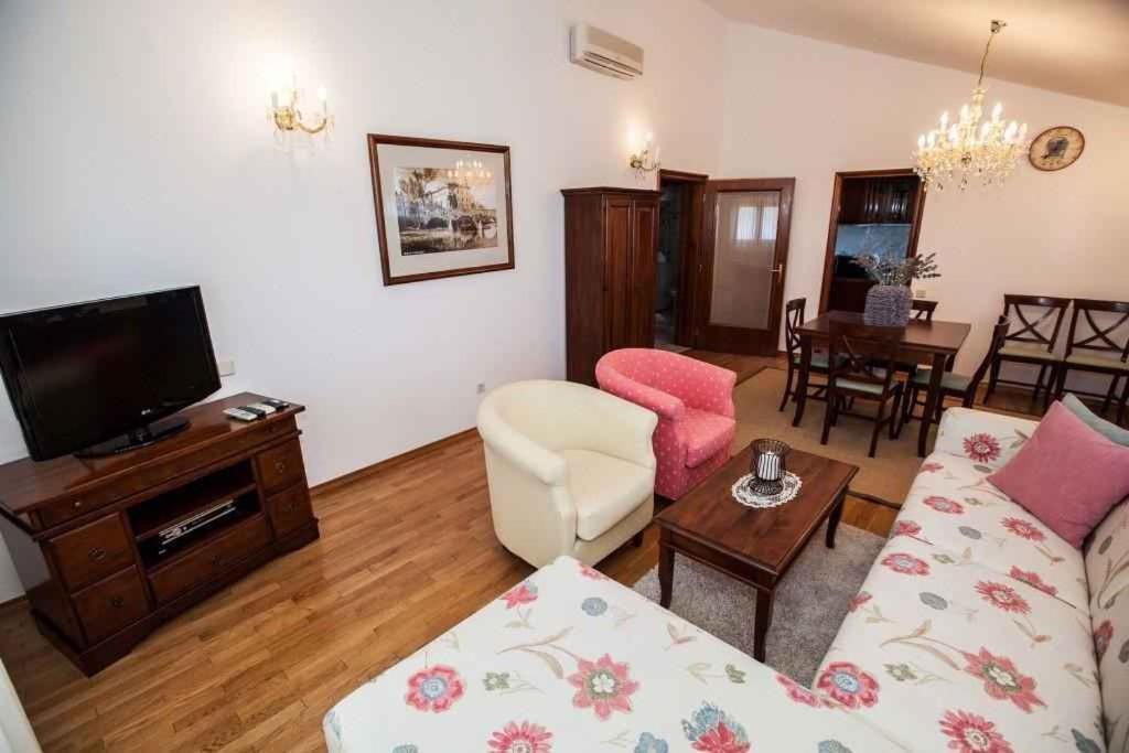Apartments In Crikvenica 5559 Exterior foto